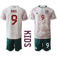 Fotballdrakt Barn Mexico Raul Jimenez #9 Bortedraktsett VM 2022 Kortermet (+ Korte bukser)